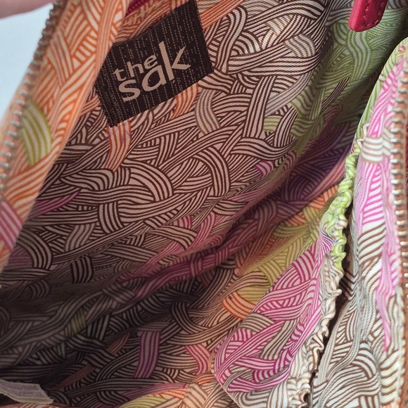 The Sak Kendra Cross Body Pebbled Leather Bag Purse Red Tan Classic Clean Small - Picture 6 of 14